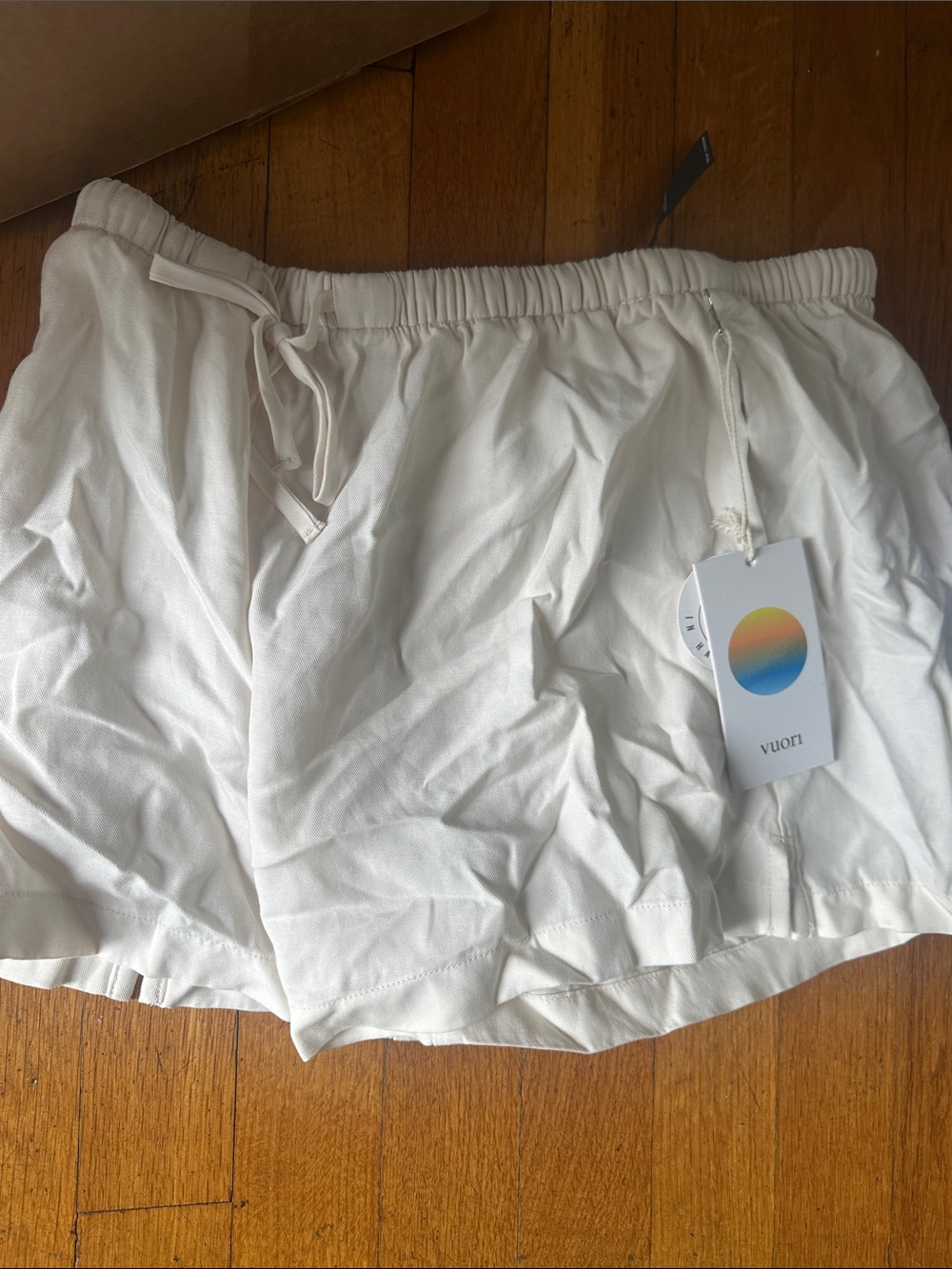 Vuori Trestles Twill Tie Short natural size XS, women’s Drawstring Casual Short. - Picture 3 of 3